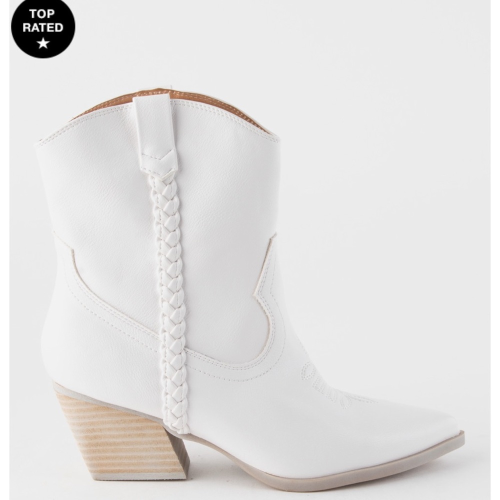 DV By Dolce Vita Ankle Cowboy Boots White 438532